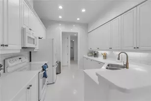 5405 46th Ct W, Bradenton, FL 34210 - Photo 19