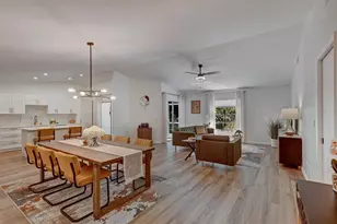 3925 Oakhurst Blvd, Sarasota, FL 34233 - Photo 1
