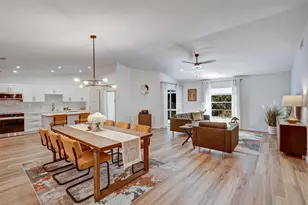 3925 Oakhurst Blvd, Sarasota, FL 34233 - Photo 1