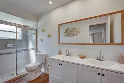 3925 Oakhurst Boulevard, Sarasota, FL 34233 - Photo 13