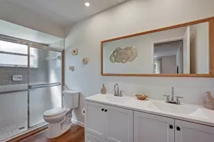 3925 Oakhurst Blvd, Sarasota, FL 34233 - Photo 13