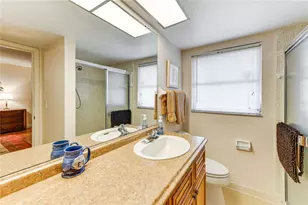 5008 Medalist Rd, Sarasota, FL 34243 - Photo 9