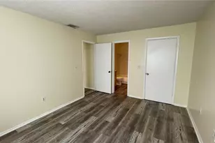 5400 26th Street W, Bradenton, FL 34207 - Photo 9
