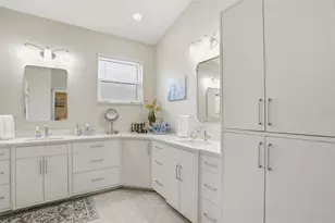 4222 65th Pl E, Sarasota, FL 34243 - Photo 25