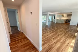5569 Shadow Lawn Dr, Sarasota, FL 34242 - Photo 43