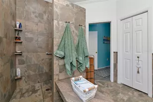 8807 71st Ave E, Palmetto, FL 34221 - Photo 13