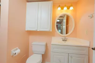 3607 Lake Bayshore Dr, Bradenton, FL 34205 - Photo 27