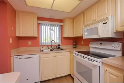3607 Lake Bayshore Drive #312, Bradenton, FL 34205 - Photo 15