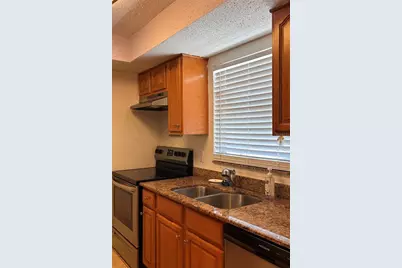 972 La Costa Circle #3, Sarasota, FL 34237 - Photo 5
