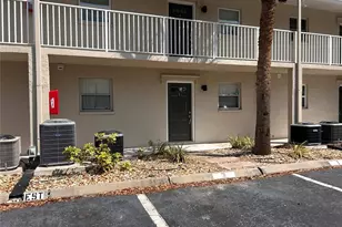 972 La Costa Cir, Sarasota, FL 34237 - Photo 5