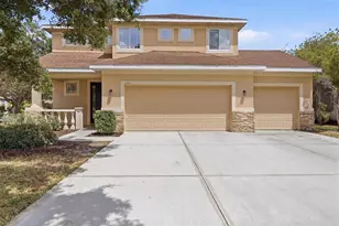 4266 67th Ave Cir E, Sarasota, FL 34243 - Photo 3