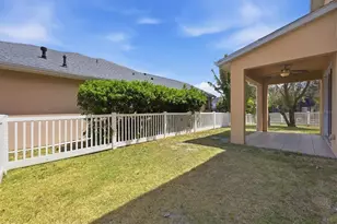 4266 67th Ave Cir E, Sarasota, FL 34243 - Photo 43