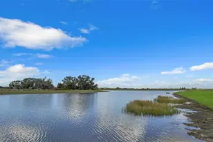 2644 Waterfront Cir, Sarasota, FL 34240 - Photo 23