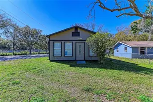 3124 9th St E, Bradenton, FL 34208 - Photo 1