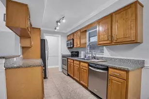 3350 S Osprey Ave, Sarasota, FL 34239 - Photo 5