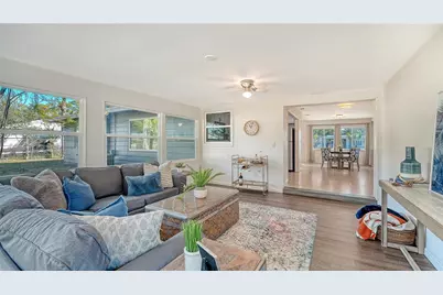 209 Briggs Court, Sarasota, FL 34237 - Photo 15