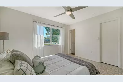 209 Briggs Court, Sarasota, FL 34237 - Photo 17