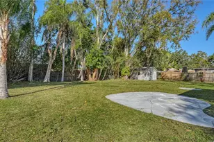 209 Briggs Ct, Sarasota, FL 34237 - Photo 31