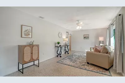 209 Briggs Court, Sarasota, FL 34237 - Photo 3