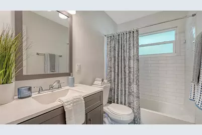 209 Briggs Court, Sarasota, FL 34237 - Photo 23