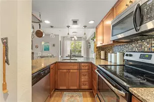 850 S Tamiami Trail, Sarasota, FL 34236 - Photo 13