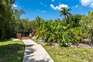 850 S Tamiami Trail, Sarasota, FL 34236 - Photo 47
