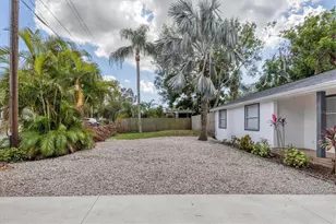4110 Iola Dr, Sarasota, FL 34231 - Photo 3