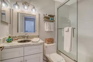4640 Tower Hill Ln, Sarasota, FL 34238 - Photo 23