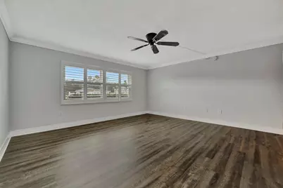 5800 Hollywood Boulevard #115, Sarasota, FL 34231 - Photo 5