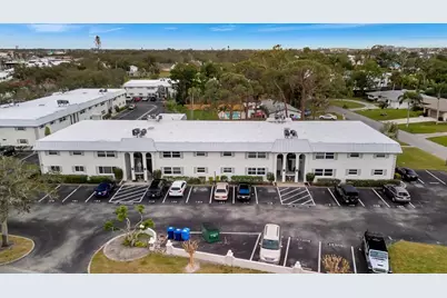5800 Hollywood Boulevard #115, Sarasota, FL 34231 - Photo 3