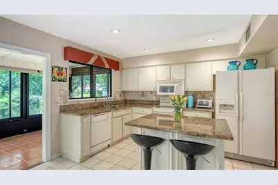 4638 Willow Wood Circle #34, Sarasota, FL 34241 - Photo 15