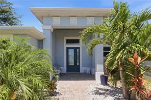 10039 Kingsville Dr, Port Charlotte, FL 33981 - Photo 5