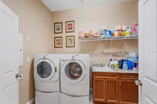 1615 Heritage Dr, Valrico, FL 33594 - Photo 37