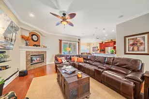 1615 Heritage Dr, Valrico, FL 33594 - Photo 5