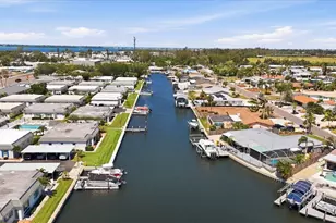 9914 Sebastian Ct, Bradenton, FL 34210 - Photo 15