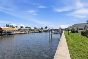 9914 Sebastian Ct, Bradenton, FL 34210 - Photo 5