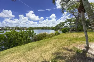 220 Lakewood Dr, Bradenton, FL 34210 - Photo 47