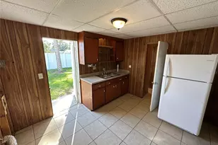 2002 20th St W, Bradenton, FL 34205 - Photo 7