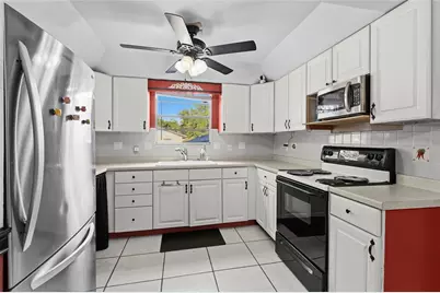 219 39th Street E, Palmetto, FL 34221 - Photo 15