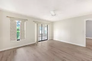4633 Oak Hill Dr, Sarasota, FL 34232 - Photo 15