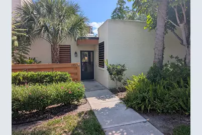 135 Wild Palm Drive, Bradenton, FL 34210 - Photo 3