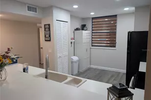 135 Wild Palm Dr, Bradenton, FL 34210 - Photo 5