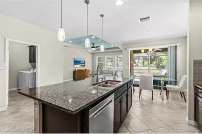5309 Charlie Brown Lane, Sarasota, FL 34233 - Photo 7