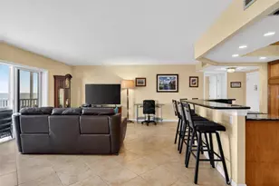 800 Benjamin Franklin Dr, Sarasota, FL 34236 - Photo 13