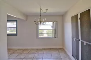 302 Canton Ct, Sun City Center, FL 33573 - Photo 9