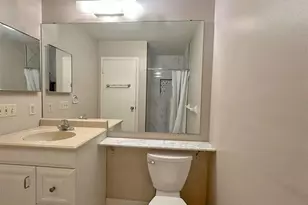 302 Canton Ct, Sun City Center, FL 33573 - Photo 23