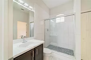 8261 Miramar Way, Lakewood Ranch, FL 34202 - Photo 23