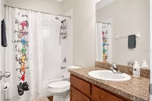 1346 Grantham Dr, Sarasota, FL 34234 - Photo 17