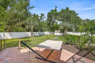 3328 Tobero Ln, Sarasota, FL 34235 - Photo 73