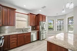 4042 Westbourne Cir, Sarasota, FL 34238 - Photo 15